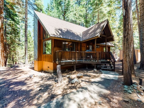 Yosemite Area Home 984898