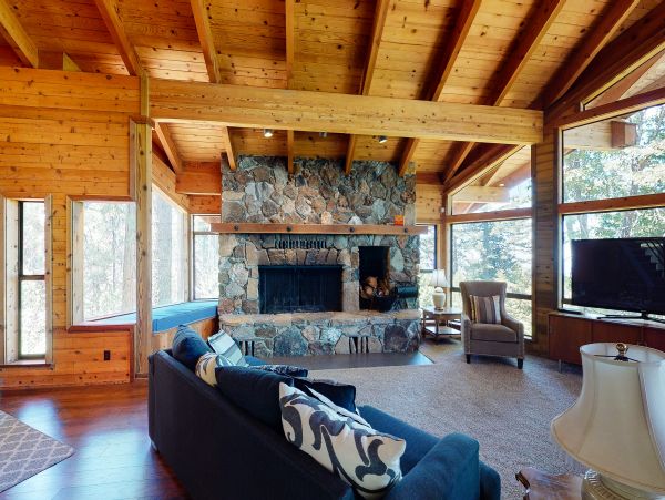 Yosemite Area Home 984899