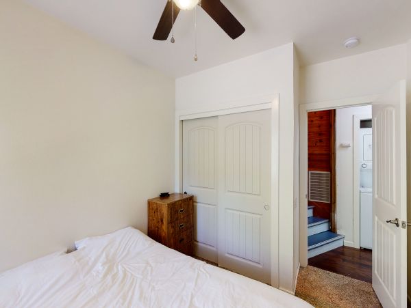Yosemite Area Home 984899