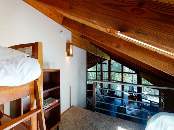 Yosemite Area Home 984899