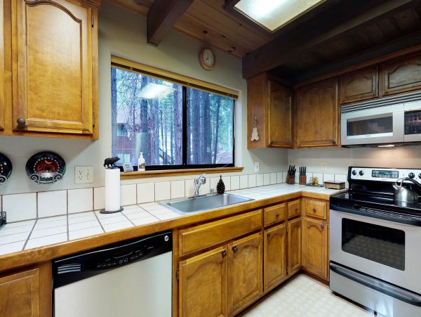 Yosemite Area Home 984902