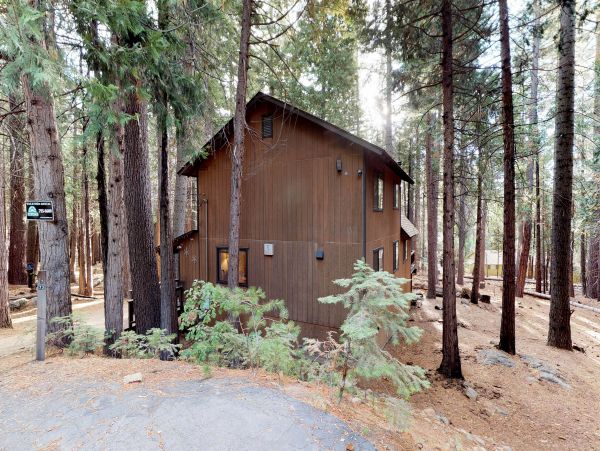 Yosemite Area Home 984902