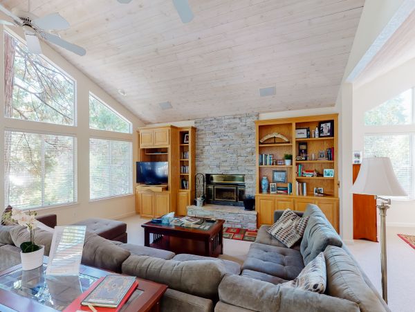 Yosemite Area Home 984903