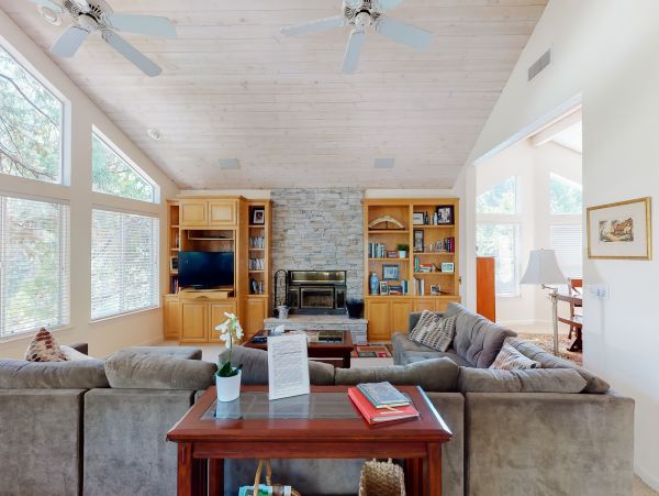 Yosemite Area Home 984903