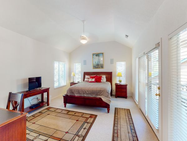 Yosemite Area Home 984903