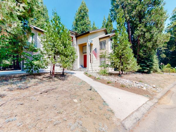 Yosemite Area Home 984903