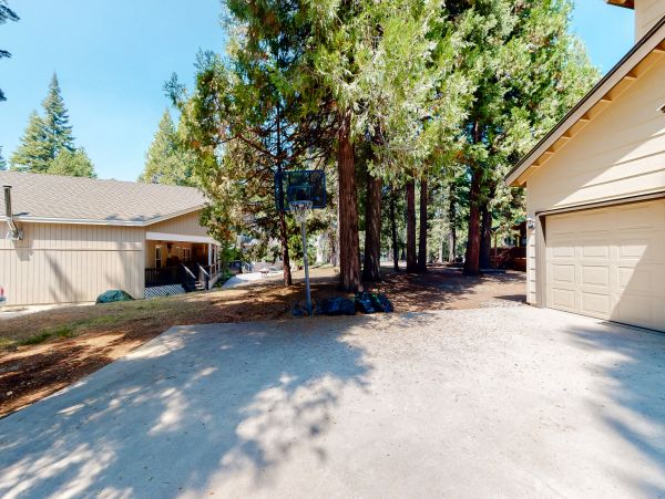 Yosemite Area Home 984903