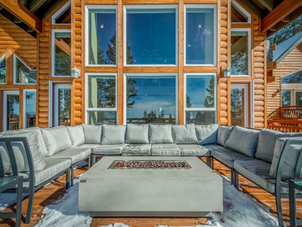 Luxury Shaver Lake 5 Bedroom Home Movie Room