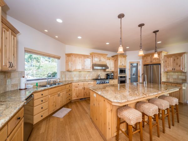 Luxury Shaver Lake 5 Bedroom Home Movie Room