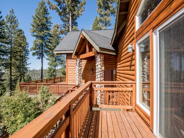 Luxury Shaver Lake 5 Bedroom Home Movie Room