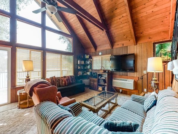 Yosemite Area Home 984905