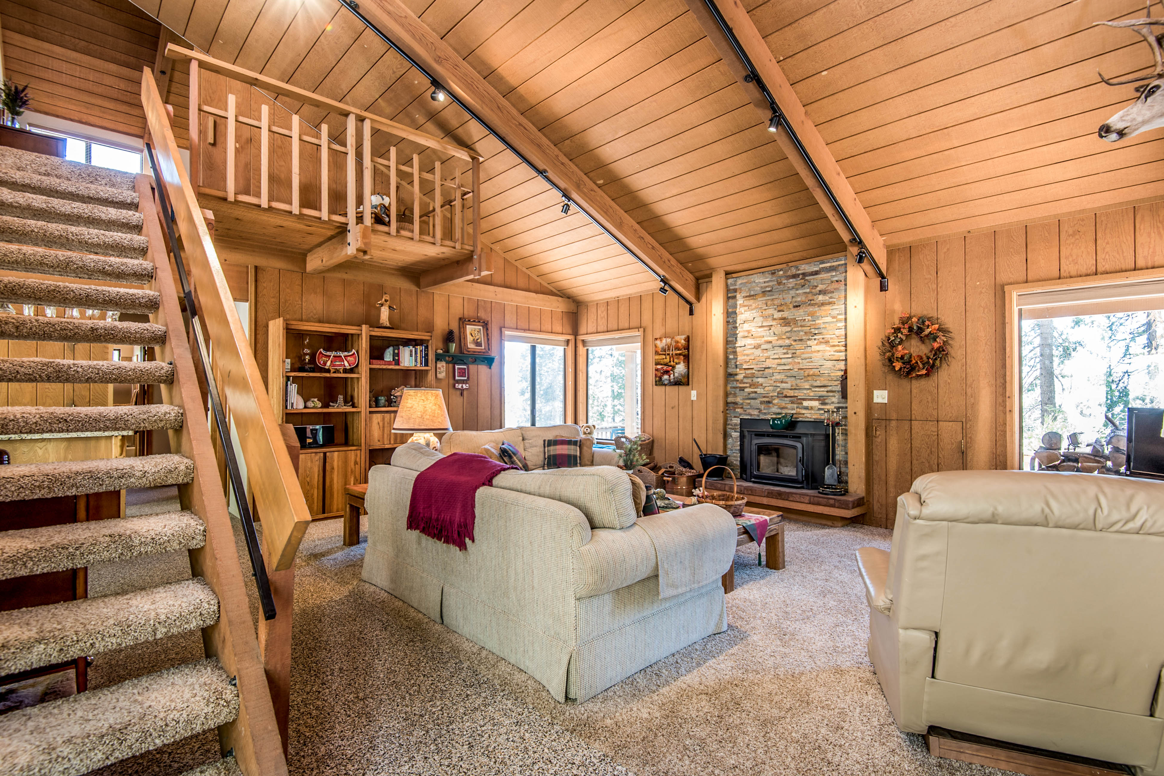 Yosemite Area Home 984906