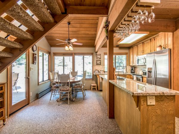 Yosemite Area Home 984906