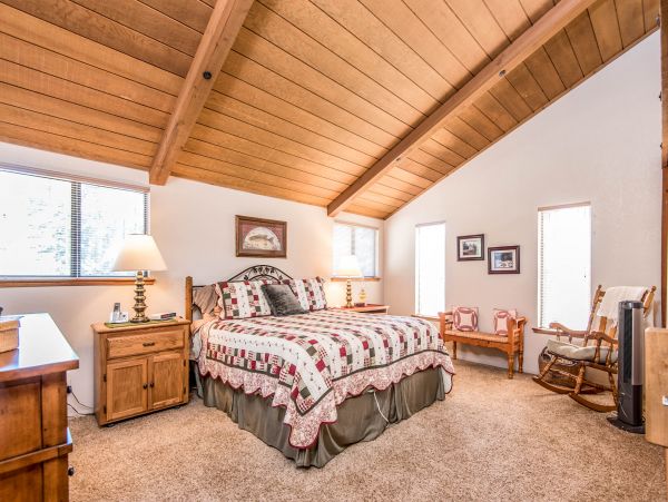 Yosemite Area Home 984906