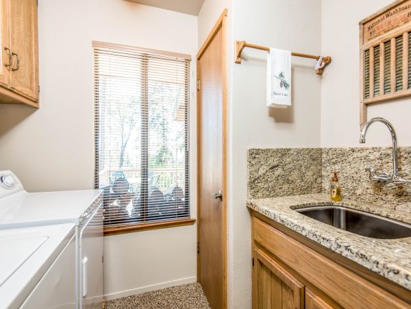 Yosemite Area Home 984906