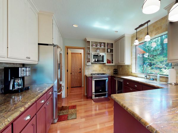 Yosemite Area Home 984912
