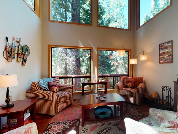 Yosemite Area Home 984912