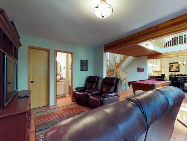 Yosemite Area Home 984912