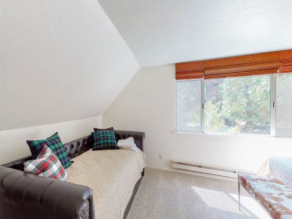 Yosemite Area Home 984914