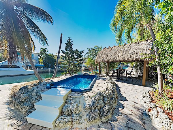Water View Summerland Key Vacation Home With Private Pool