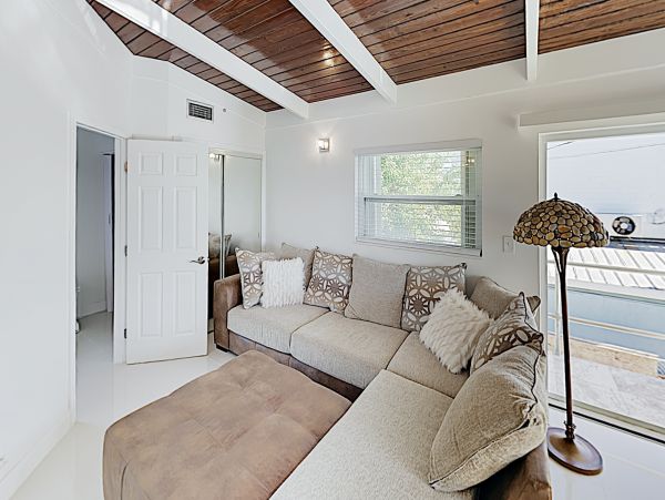 Water View Summerland Key Vacation Home With Private Pool