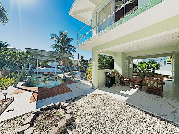 Water View Summerland Key Vacation Home With Private Pool
