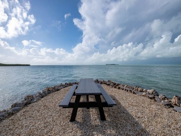 Short Walk to Beach Key Largo Vacation Home Three Bedroom