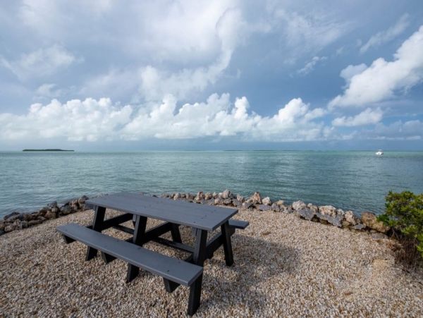 Short Walk to Beach Key Largo Vacation Home Three Bedroom