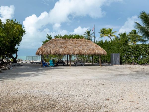 Short Walk to Beach Key Largo Vacation Home Three Bedroom