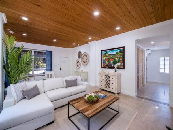 Short Walk to Beach Key Largo Vacation Home Three Bedroom