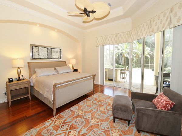 Private Caged Pool Naples Vacation Home Short Walk to Beach