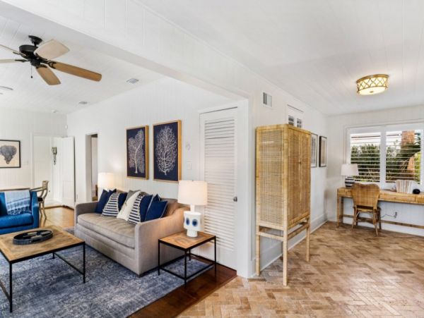 Clearwater Home 984936