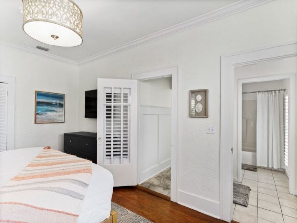 Clearwater Home 984936