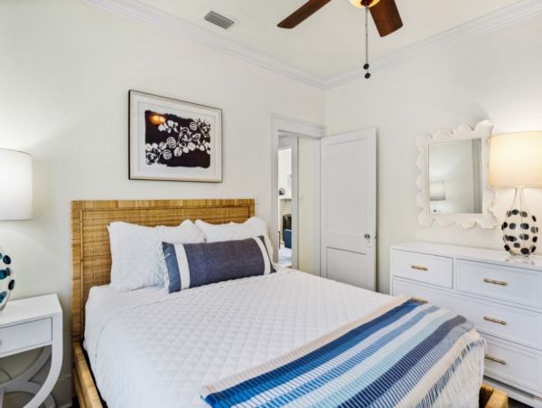 Clearwater Home 984936