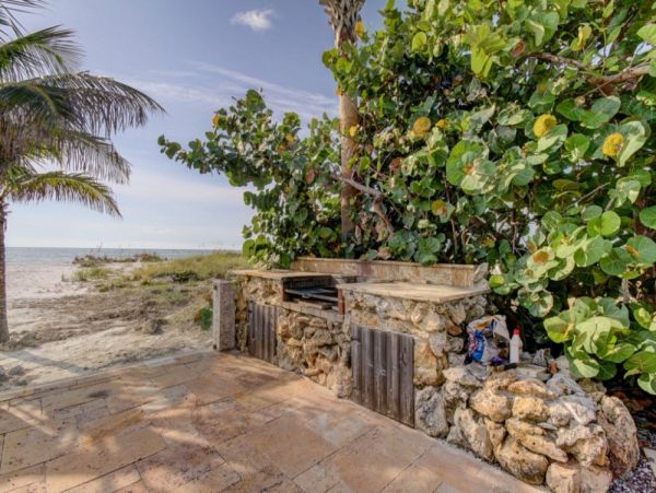 Beach Front Architectural Home with Amazing Views in Clearwater Beach