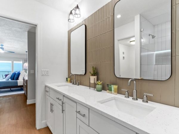 Clearwater Condo 984939