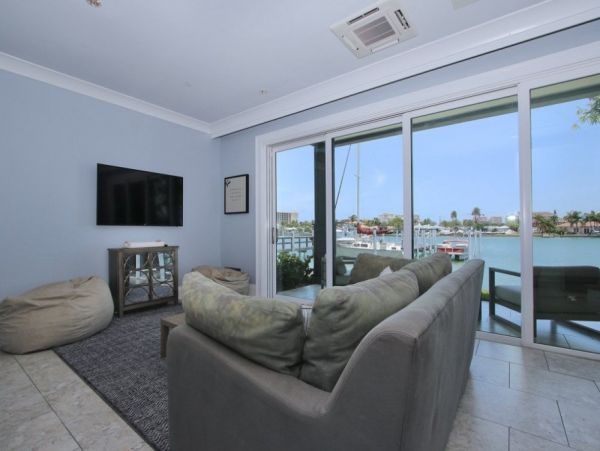 Clearwater Home 984942
