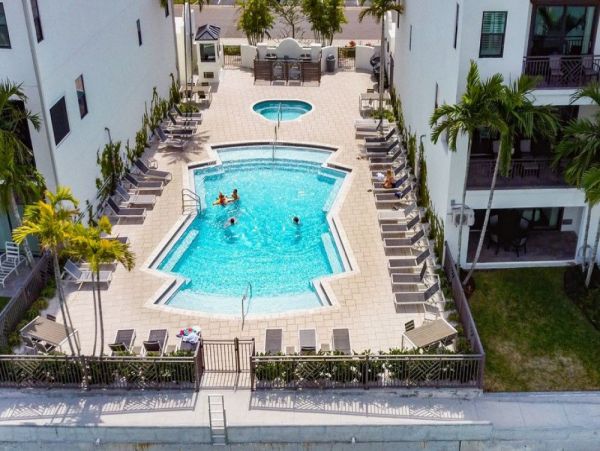 Clearwater Home 984942