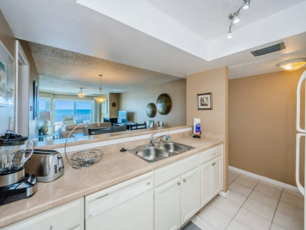 Gulf-Front Vacation Condo with 2 Bedrooms & Amazing Views