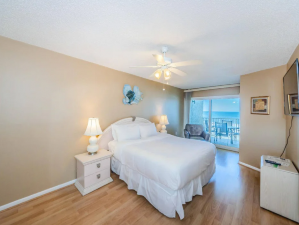 Gulf-Front Vacation Condo with 2 Bedrooms & Amazing Views