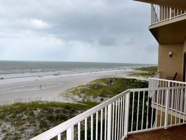 Amazing Ocean Views Two Bedroom Condo in Clearwater Beach