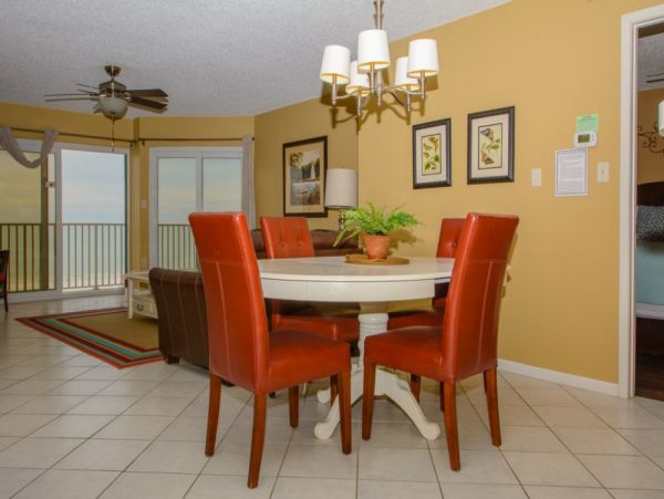 Amazing Ocean Views Two Bedroom Condo in Clearwater Beach