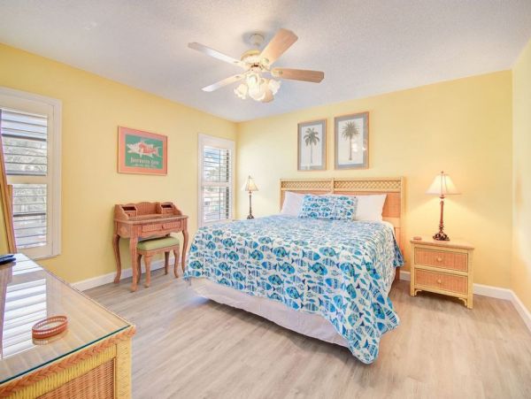 Clearwater Condo 984946