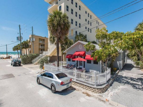 Clearwater Home 984947