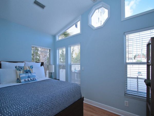 Clearwater Home 984947