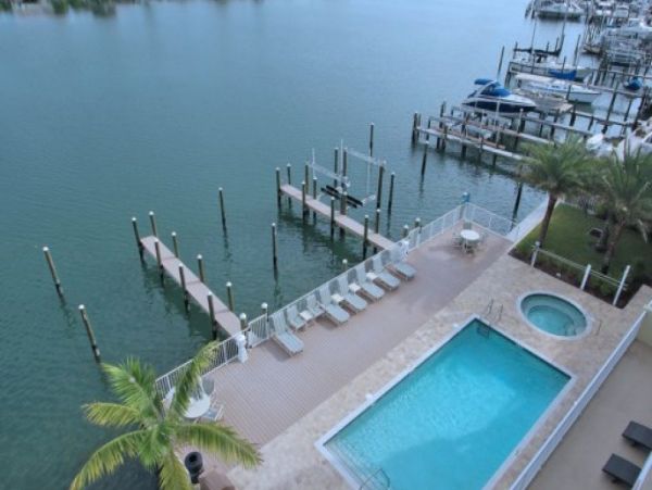 CLEARWATER 3 BEDROOM WITH WATER VIEW