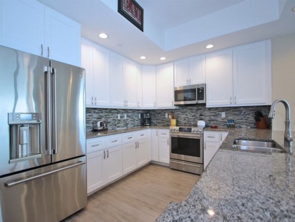 CLEARWATER 3 BEDROOM WITH WATER VIEW