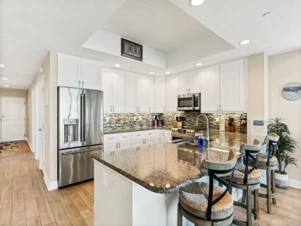 CLEARWATER 3 BEDROOM WITH WATER VIEW