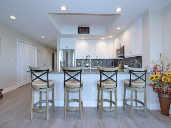 CLEARWATER 3 BEDROOM WITH WATER VIEW