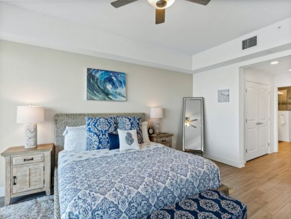 CLEARWATER 3 BEDROOM WITH WATER VIEW